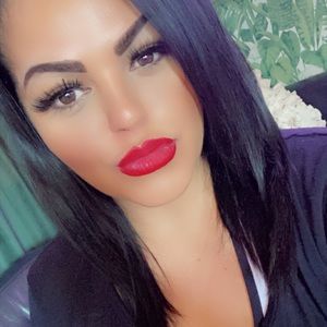 Meet your Posher, Janeth